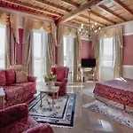 Cannero Hotel