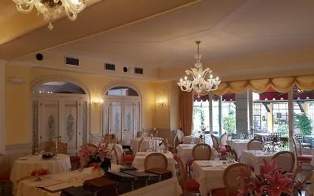 Cannero Hotel 4*