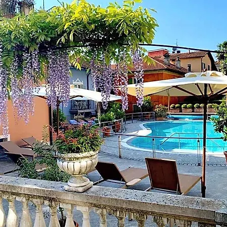 Cannero Hotell 4*