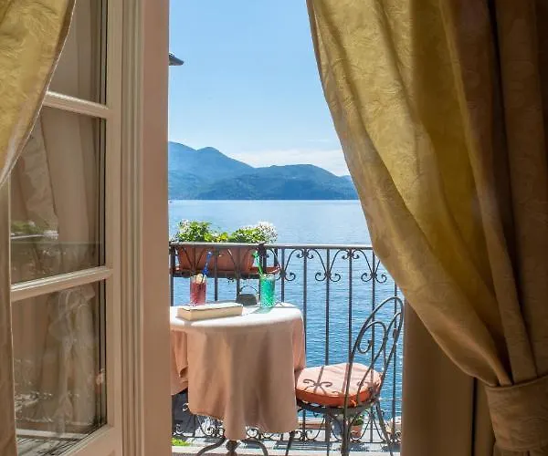 Cannero Hotel 4*
