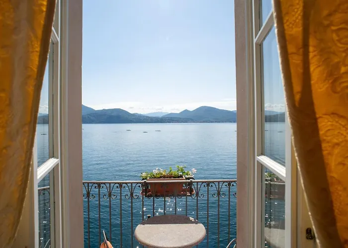 Cannero Hotel 4*
