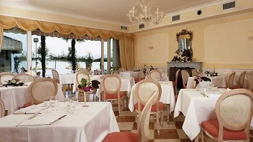 Cannero Hotel 4*