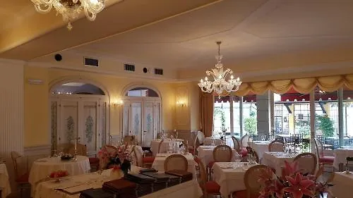Cannero Hotel 4*