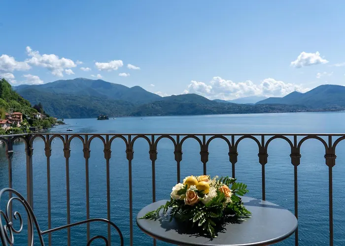 Cannero Hotel 4*